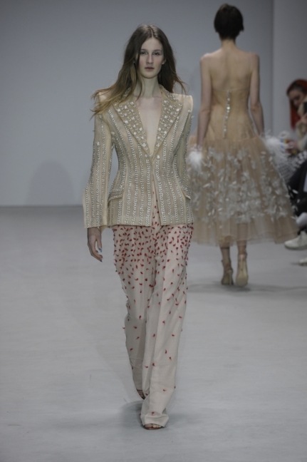 lcfma18wwdmitrygotsfrid_red5156