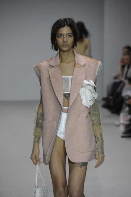 lcfma18wwjuneyen_red5334