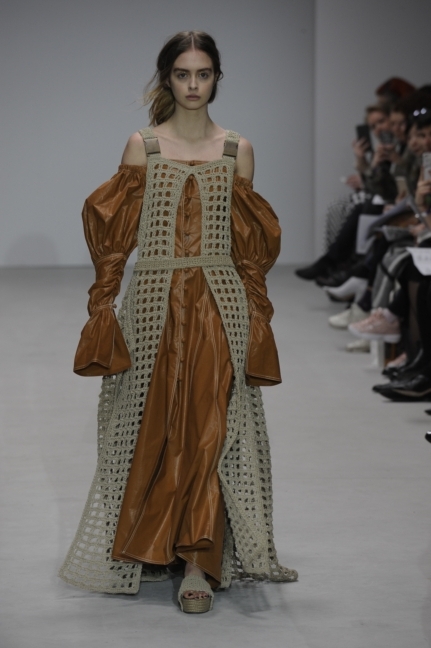 lcfma18wwtheran_red4909