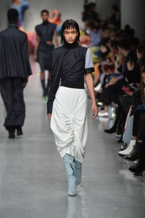 look-16