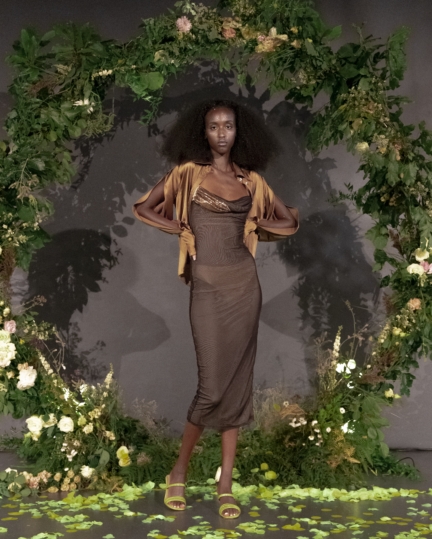 poster-girl-ss20-look-24