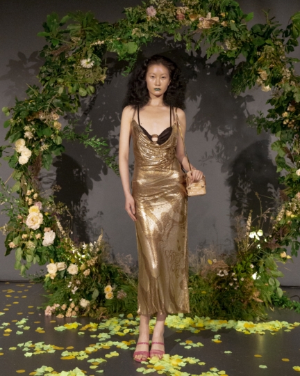 poster-girl-ss20-look-25