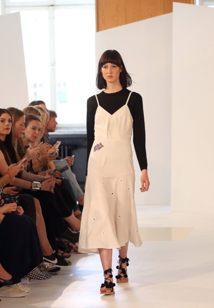 ss-2017_fashion-week-berlin_de_0002_malakairaiss_65441