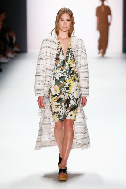 ss-2016_fashion-week-berlin_de_barre-noire_57827