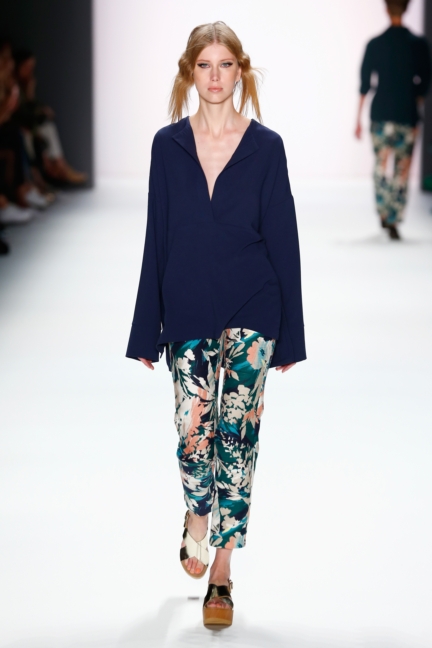 ss-2016_fashion-week-berlin_de_barre-noire_57840