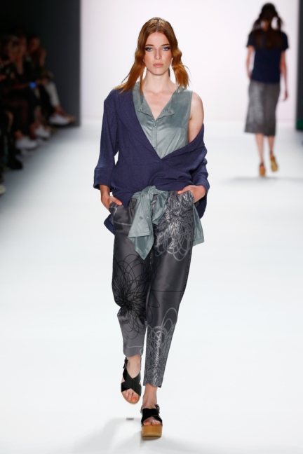 ss-2016_fashion-week-berlin_de_barre-noire_57844