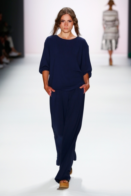 ss-2016_fashion-week-berlin_de_barre-noire_57847