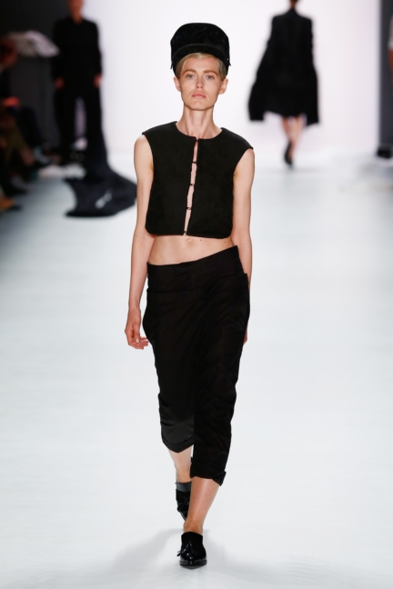 ss-2016_fashion-week-berlin_de_esther-perbandt_57517