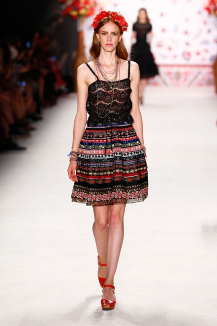 ss-2016_fashion-week-berlin_de_lena-hoschek_56152