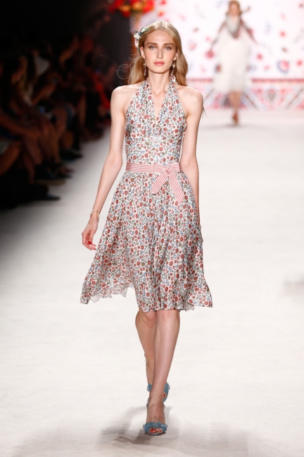 ss-2016_fashion-week-berlin_de_lena-hoschek_56162