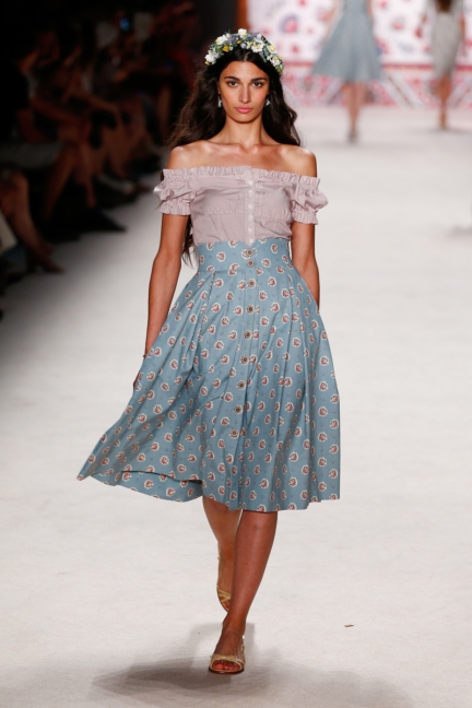 ss-2016_fashion-week-berlin_de_lena-hoschek_56189
