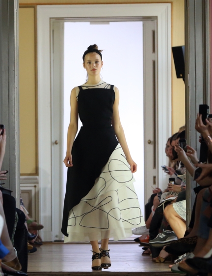 ss-2016_fashion-week-berlin_de_malaikaraiss_58029