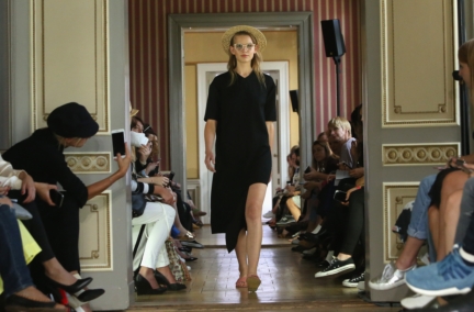 ss-2016_fashion-week-berlin_de_malaikaraiss_58034