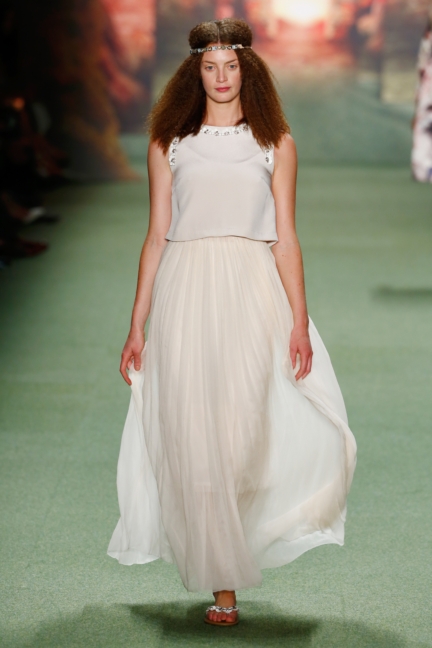 ss-2016_fashion-week-berlin_de_marc-cain_56458