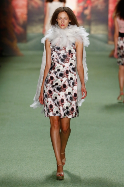 ss-2016_fashion-week-berlin_de_marc-cain_56459