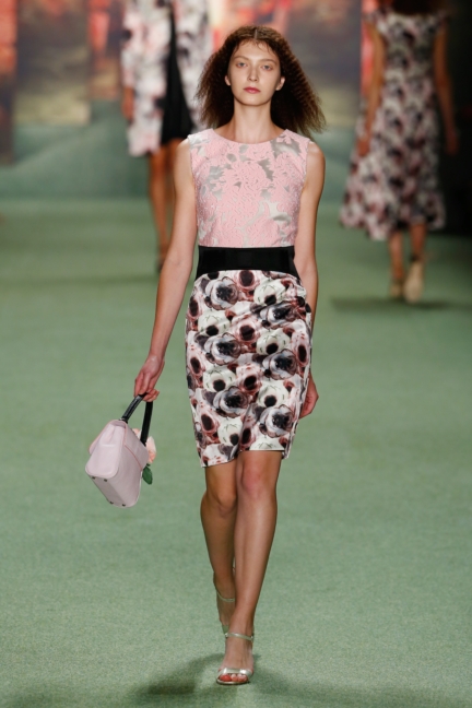 ss-2016_fashion-week-berlin_de_marc-cain_56461
