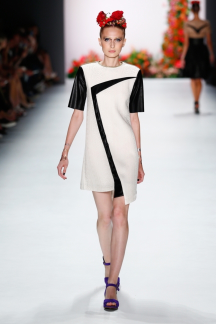 ss-2016_fashion-week-berlin_de_rebekka-ruetz_57325