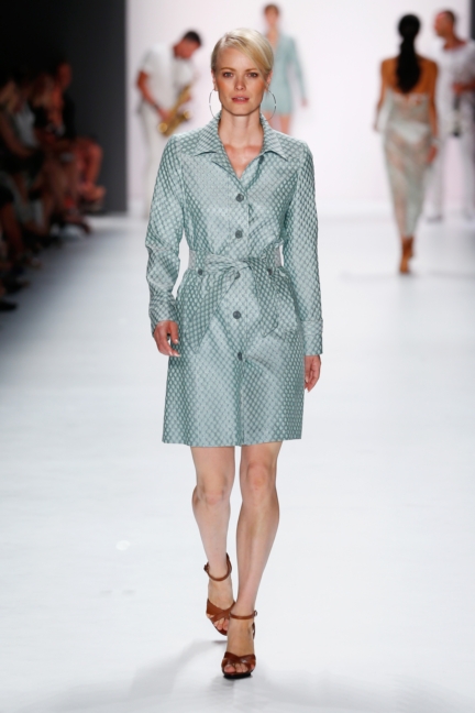 ss-2016_fashion-week-berlin_de_riani_56525