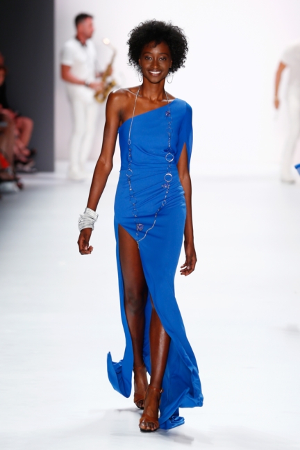 ss-2016_fashion-week-berlin_de_riani_56542