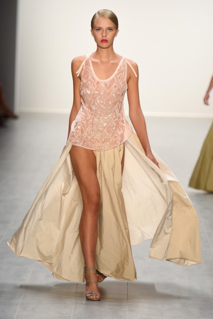 ss-2015_fashion-week-berlin_de_riani_47207