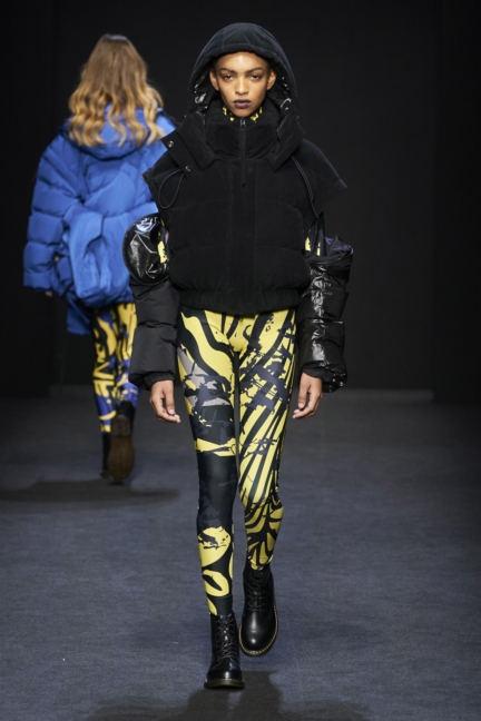 22-budapest-select-rf20-1303_cukovy