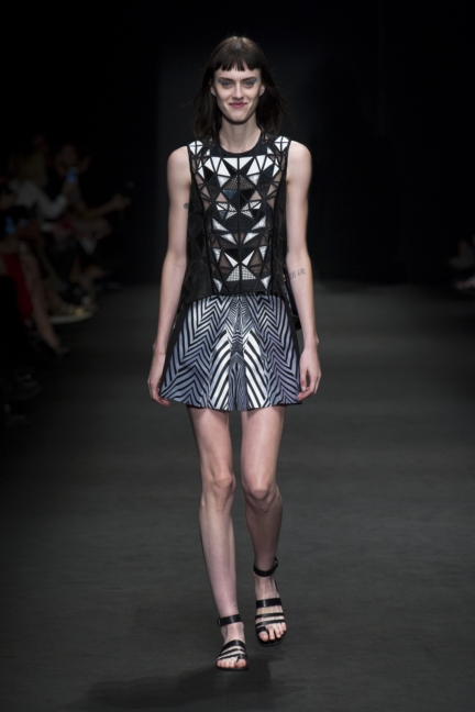 byblos-milan-fashion-week-spring-summer-2016-16