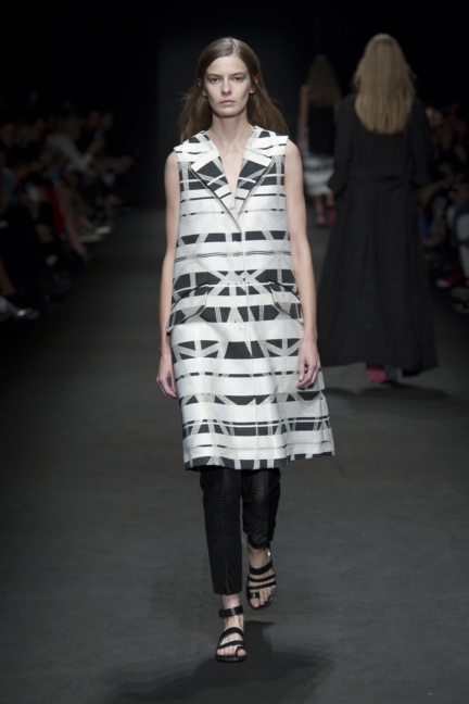 byblos-milan-fashion-week-spring-summer-2016-20