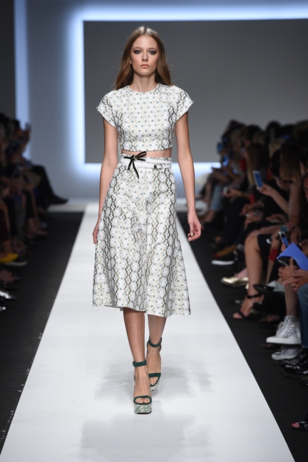 ermanno-scervino-milan-fashion-week-spring-summer-2016-runway-11