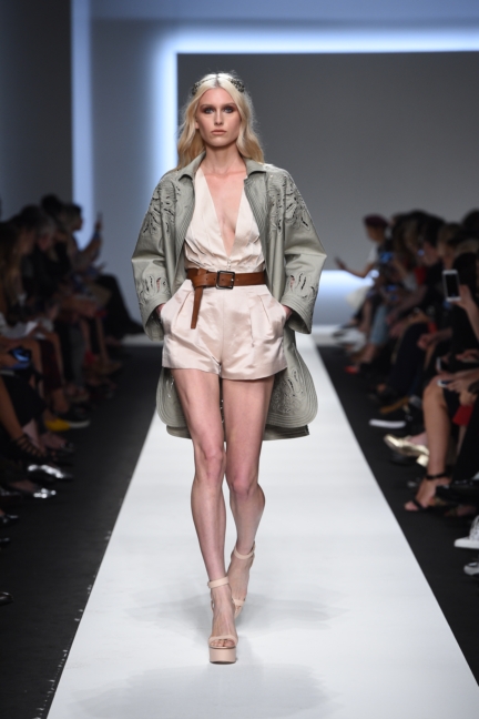 ermanno-scervino-milan-fashion-week-spring-summer-2016-runway-13