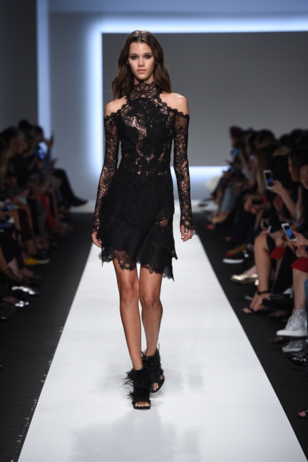 ermanno-scervino-milan-fashion-week-spring-summer-2016-runway-17