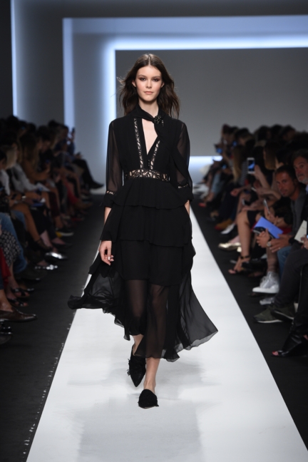 ermanno-scervino-milan-fashion-week-spring-summer-2016-runway-24