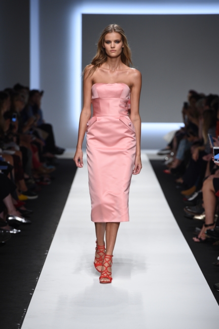 ermanno-scervino-milan-fashion-week-spring-summer-2016-runway-30