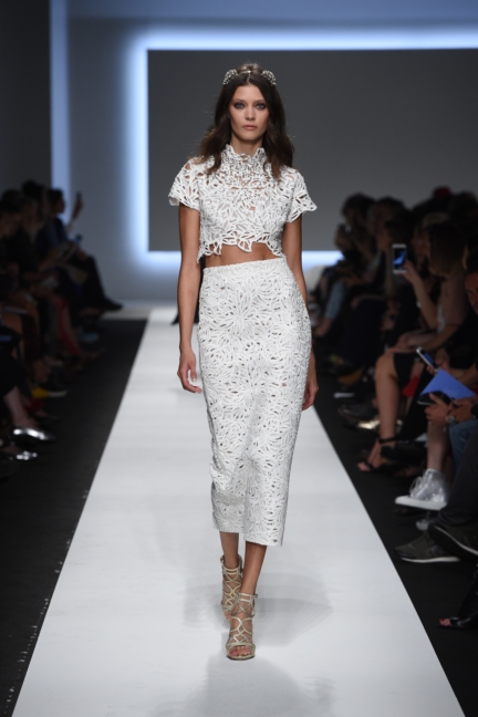 ermanno-scervino-milan-fashion-week-spring-summer-2016-runway-36