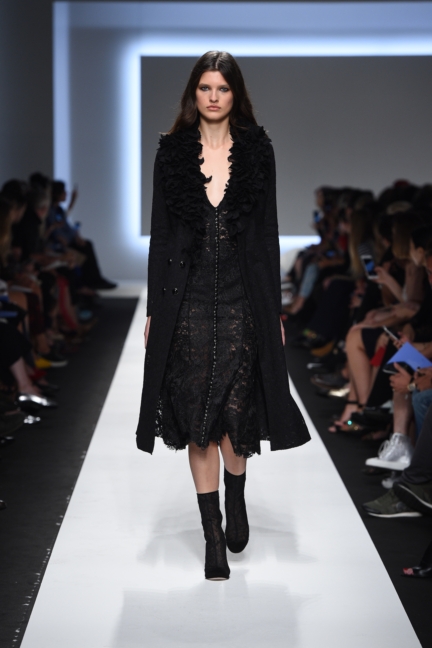ermanno-scervino-milan-fashion-week-spring-summer-2016-runway-37