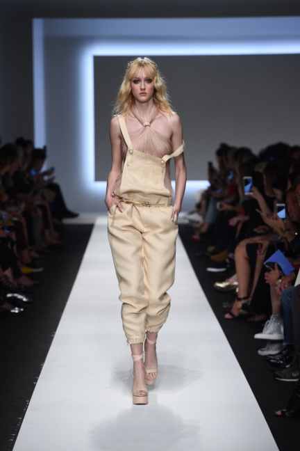 ermanno-scervino-milan-fashion-week-spring-summer-2016-runway-6