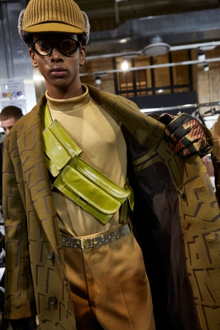ermenegildo_zegna_fw2019_backstage_0004