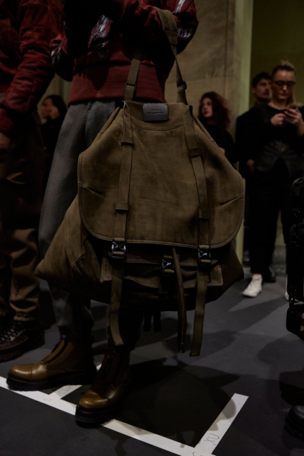 ermenegildo_zegna_fw2019_backstage_0035