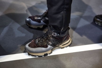ermenegildo_zegna_fw2019_backstage_0050