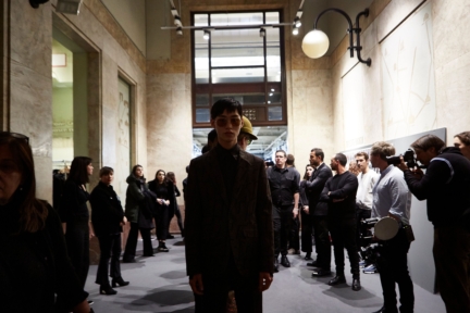 ermenegildo_zegna_fw2019_backstage_0062