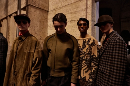 ermenegildo_zegna_fw2019_backstage_0071