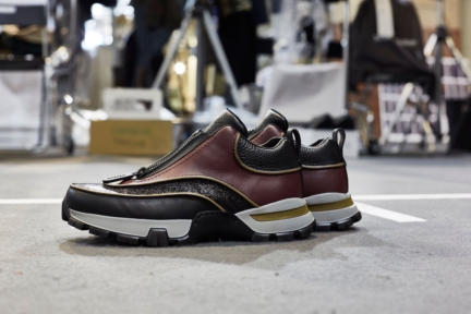 ermenegildo_zegna_fw2019_backstage_0112