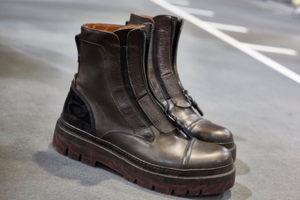 ermenegildo_zegna_fw2019_backstage_0125