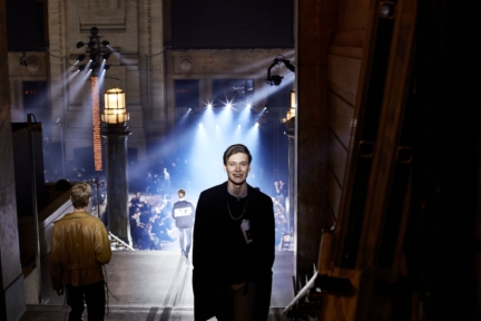 ermenegildo_zegna_fw2019_backstage_0131