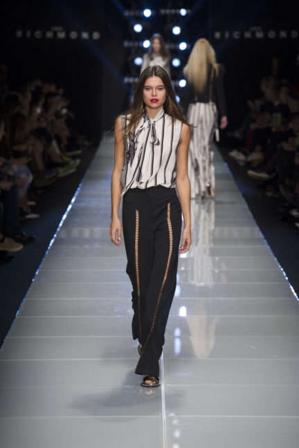 john-richmond-ss16-27