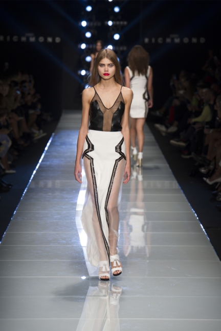 john-richmond-ss16-3