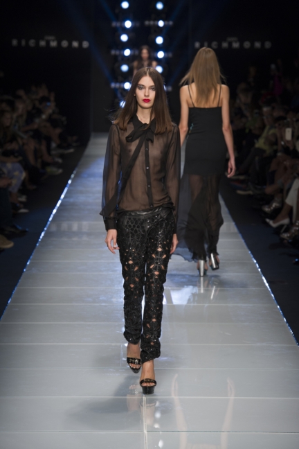 john-richmond-ss16-44