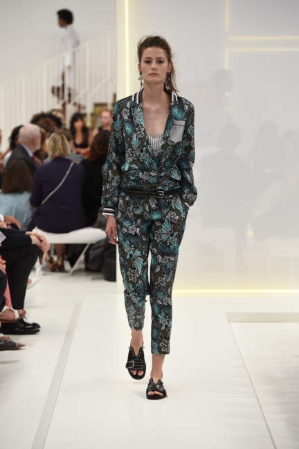 tods-milan-fashion-week-spring-summer-2016-13