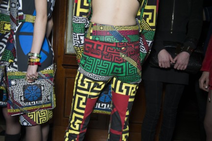 versace-milan-fashion-week-autumn-winter-2015-backstage-52