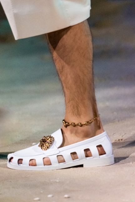 versace_ss21_details-202