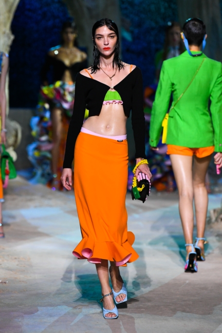 versace_ss21_look050